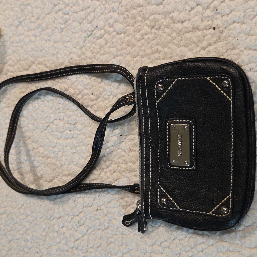 NINE WEST CROSSBODY PURSE